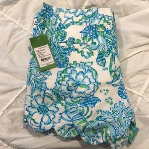 Lilly Pulitzer Buttercup Short: Size 4